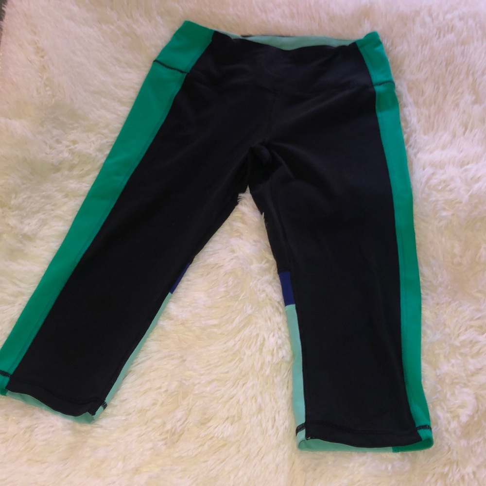 VSX Sport Knockout Crop Leggings